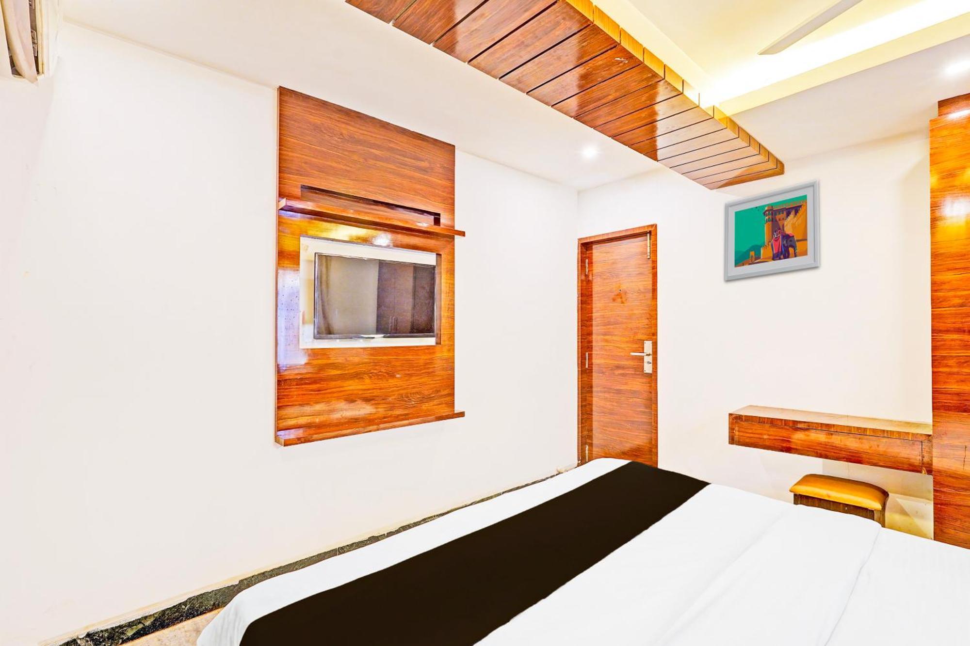 Hotel O Admire Suit Chennai Exterior foto